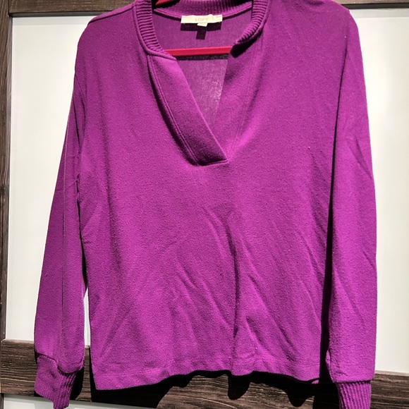LOFT Tops - LOFT Vibrant Purple Women's Sweatshirt